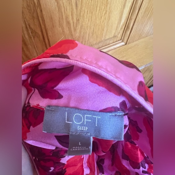 LOFT - Button Down Elastic Floral Pink and Red Satin Notch Collar Pajama Set - Picture 3 of 11